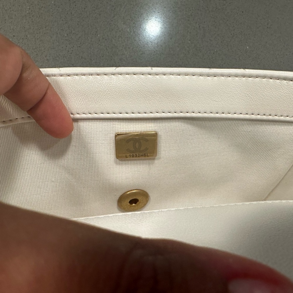 Chanel Classic Mini flap - Picture 13 of 15